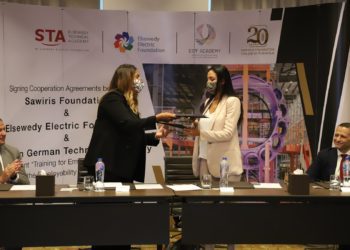 توقيع اتفاقية شراكة بين ” ساويرس للتنمية” و ” السويدى إلكتريك “