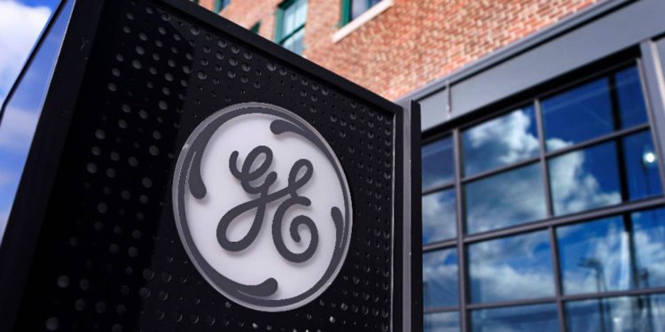 لماذا تتجه الشركات إلى تقسيم أعمالها؟ ( فيديو )