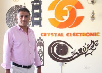 يعمل في لمبات الليد ..”خالد مهدي” يروي قصة نجاحه مع “جهاز المشروعات”