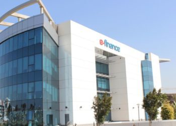 “إي فاينانس” تسجل إيرادات بقيمة 1.3 مليار جنيه