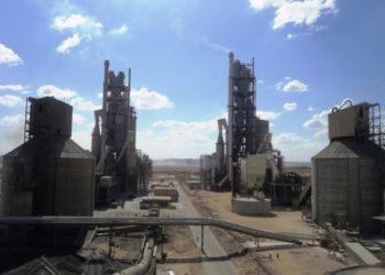 مجموعة مصر للأسمنت تسعى لسداد ديون بأكثر من 900 مليون جنيه للبنوك