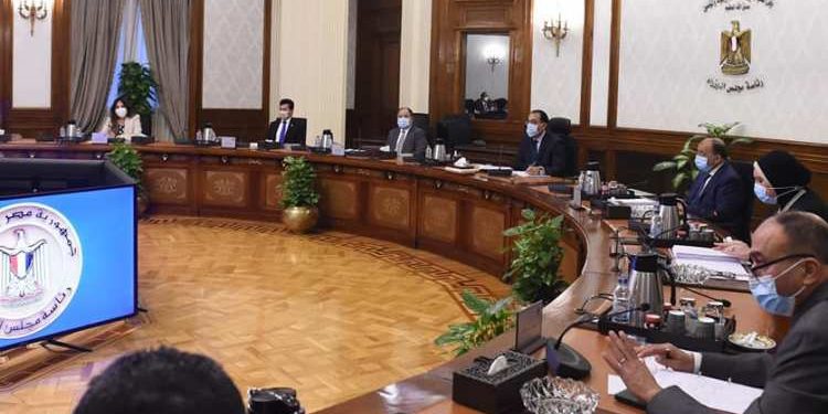 رئيس الوزراء يترأس اجتماع جهاز تنمية المشروعات