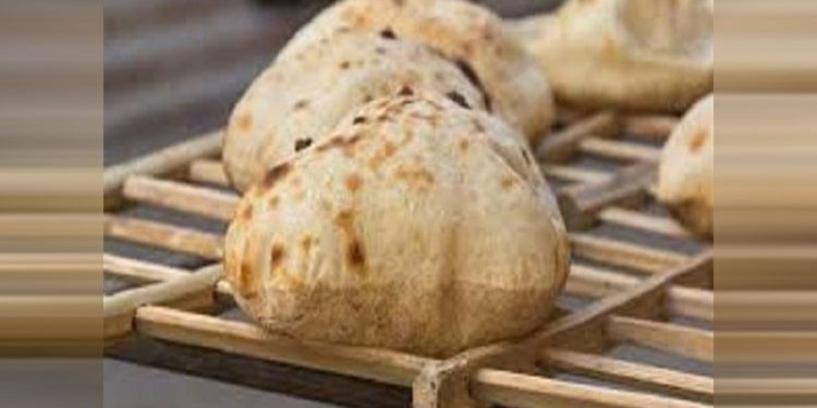 رئيس الوزراء : زيادة سعر رغيف العيش قريباً