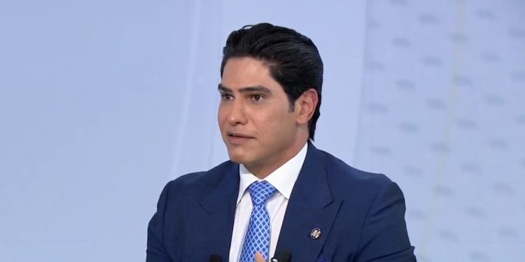 أبو هشيمة رداً على سؤال حول حجم ثروته:” أنا غلبان ..والتجارة مع الله أهم عوامل النجاح “