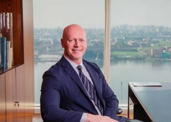 رئيس بنك HSBC- مصر : لا يمكننا المنافسة مع البنوك الحكومية في المشروعات الصغيرة والمتوسطة