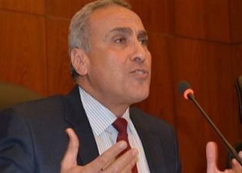 نائب محافظ البنك المركزي : لا صحة لاستقالة طارق عامر من منصبه