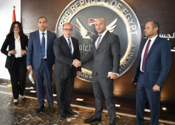 رئيس هيئة الرقابة المالية يلتقي رئيس البورصة