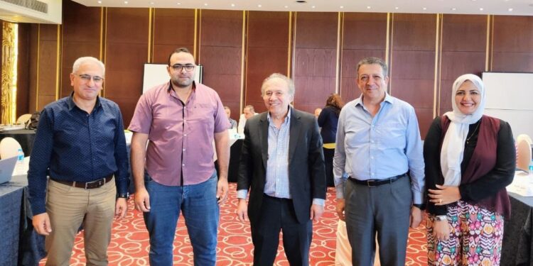 “اتحاد متناهي الصغر” يختتم الدورة التدريبية السابعة للتخطيط الاستراتيجي للأعمال ( صور )