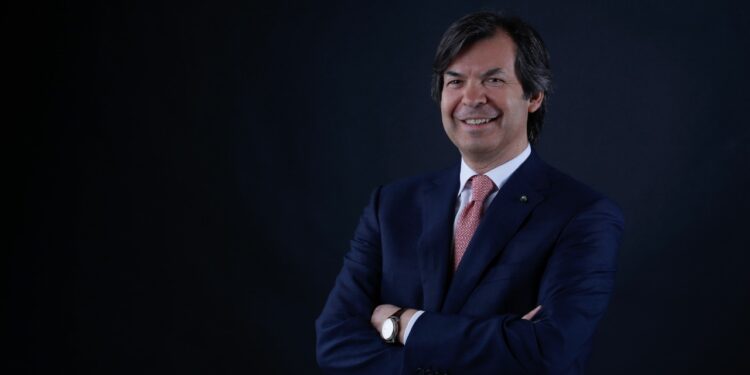 “انتيسا سان باولو” تحتل المرتبة الأولى على مستوى أوروبا في علاقاتها مع المستثمرين