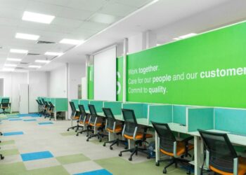 البنك الأهلي يتعاقد مع “واحات السليكون” لإنشاء مركز اتصالات هاتفية بصعيد مصر