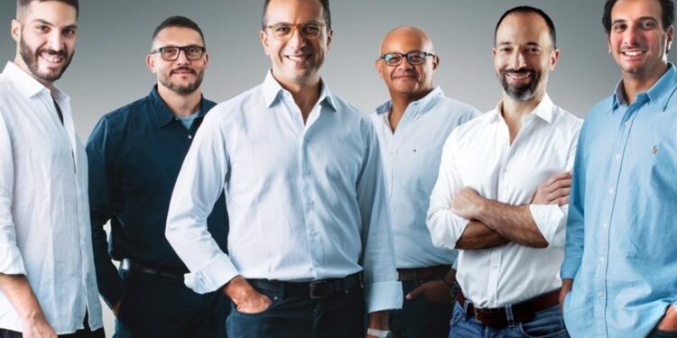 شركة بلنك الناشئة تجمع 32 مليون دولار في جولة تمويل