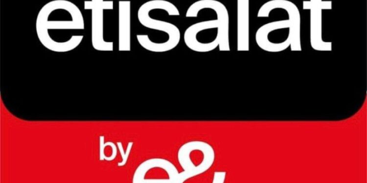 “اتصالات مصر “تقدم خدمات التوثيق والشهر العقاري داخل 8 فروع جديدة بالمحافظات