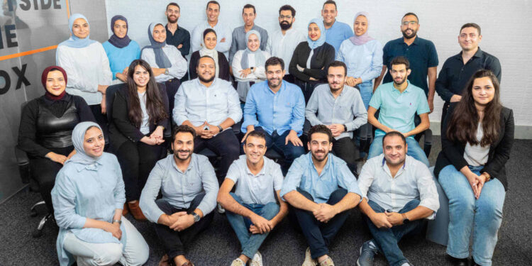 منصة “سايد اب” للتجارة الإلكترونية تجمع 1.2 مليون دولار في جولة تمويل أولية