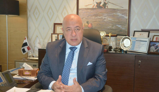 نائب رئيس البنك الأهلي : السعر الحالي للدولار عادل بشكل كبير (فيديو )