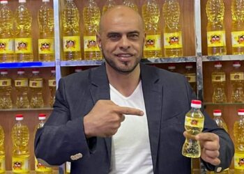 رجل أعمال أردني يطلق مبادرة لبيع زجاجة الزيت بـ 10 جنيهات فقط ( التفاصيل الكاملة )