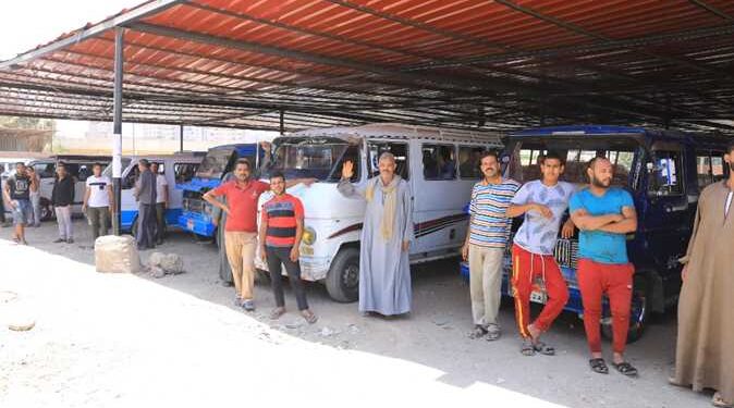 هل زادت تعريفة الركوب لسيارات النقل الجماعي والسرفيس بعد تحريك البنزين؟ الحكومة تجيب