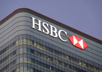 «HSBC» يتوقع وصول الدولار الي 40 جنيهًا