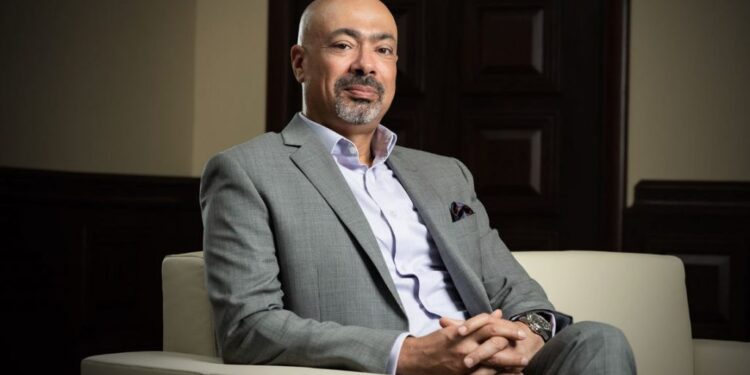 الرئيس التنفيذي لمجموعة &e : نجري مناقشات مع مصر و باكستان لتحريك أسعار الخدمات