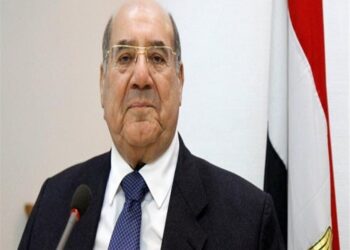 «الشيوخ» يناقش اقتراحات الأعضاء لدعم الصناعة والتغيرات المناخية