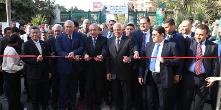 افتتاح معرض السلع والمنتجات الغذائية تحت شعار “من خير مزارعنا لأهالينا”