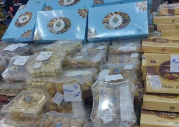 «التموين» تطرح  626 طن كحك و400 كيلو رنجة يومياً بالمجمعات الاستهلاكية