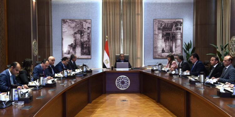 رئيس الوزراء يوجه بإعداد رؤية موحدة بشأن دفع ملف عمل الشركات الناشئة