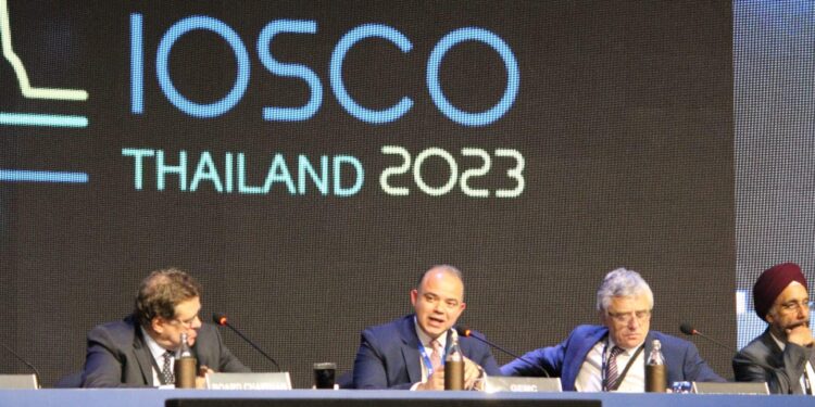 رئيس الرقابة المالية : التمويل المستدام أصبح جزءًا مهمًا من قطاع الخدمات المالية في العالم