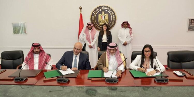 توقيع اتفاقية تمويل جديدة بين لجنة إدارة المنحة السعودية و جهاز تنمية المشروعات