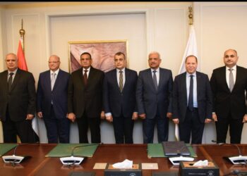 اتفاق مشترك لتنفيذ مشروع الدفع المسبق لتذكرة أتوبيسات هيئة النقل بالقاهرة