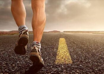 شركة تطلب تعيين شخص يسير 10 آلاف خطوة في اليوم مقابل 10 آلاف دولار