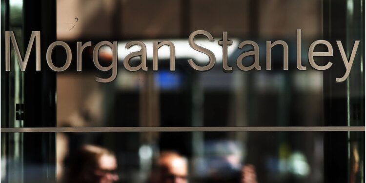 «مورجان ستانلي» يتوقع تثبيت الفائدة بمصر الخميس المقبل