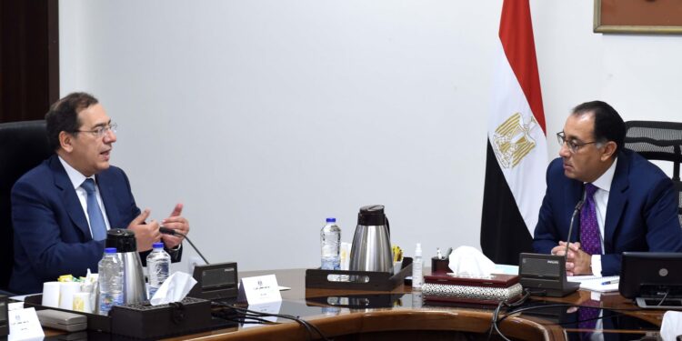 طارق الملا : سيتم حفر 5 آبار إضافية في حقل غاز ظهر في بداية 2024