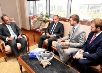 وزير الصناعة يبحث مع شركة روسية متخصصة في حديد التسليح التوسع بالسوق المصرية
