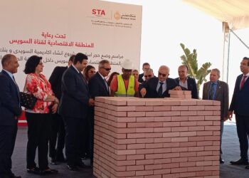 وضع حجر أساس أكاديمية “السويدي” لتأهيل العمالة فنياً لمشروعات الوقود الأخضر