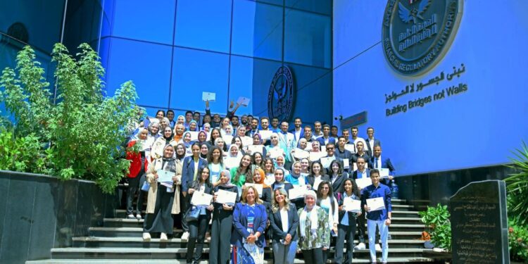 الرقابة المالية تنتهي من تنفيذ برنامج المنحة التدريبية لتأهيل وإعداد طلاب الجامعات