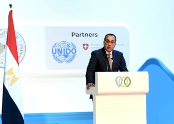 مدبولي: لدينا اقتناع راسخ بأن يلعب القطاع الخاص دورًا رائدًا في تنمية الاقتصاد الأخضر