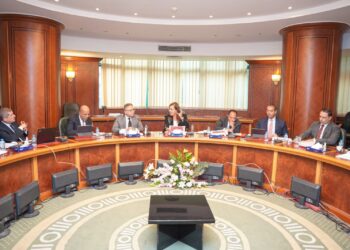 تفاصيل اجتماع وزيرة التخطيط بقيادات مصر القابضة للتأمين