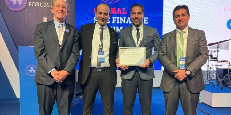 ضمان CGC تحصد جائزة المنتجات المبتكرة من المنتدى العالمي لتمويل “الصغيرة والمتوسطة”