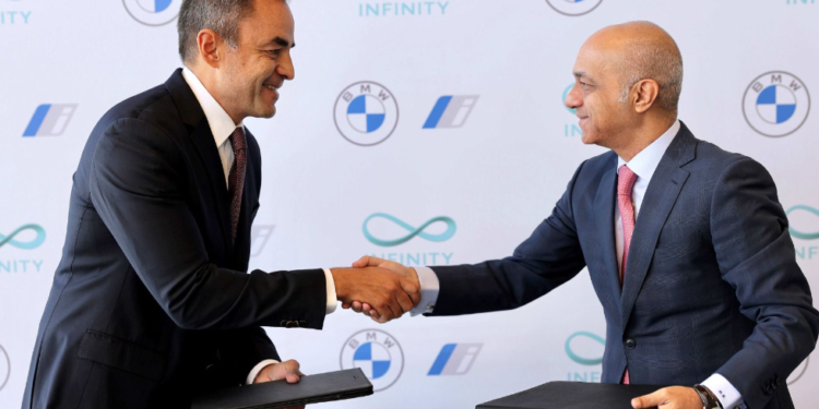 “جلوبال أوتو” تتعاون مع “إنفنيتي” في مجال شحن السيارات الكهربائية لعملاء BMW i في مصر