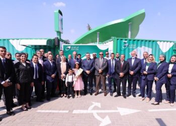 وزير الاتصالات يفتتح “drive Thru” أول فرع من الجيل الجديد لمكاتب البريد