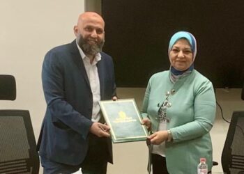 بقيمة 124 مليون جنيه…”نقل الكهرباء” توقع عقد لتدعيم التغذية الكهربائية لمشروع الدلتا الجديدة