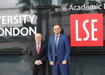 “البورصة” توقع بروتوكول تعاون مع الجامعات الأوروبية في مصر