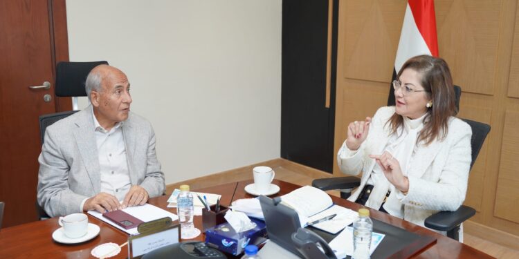 وزيرة التخطيط : إنشاء 100 مدرسة جديدة علي مستوي مدارس القرية الكونية