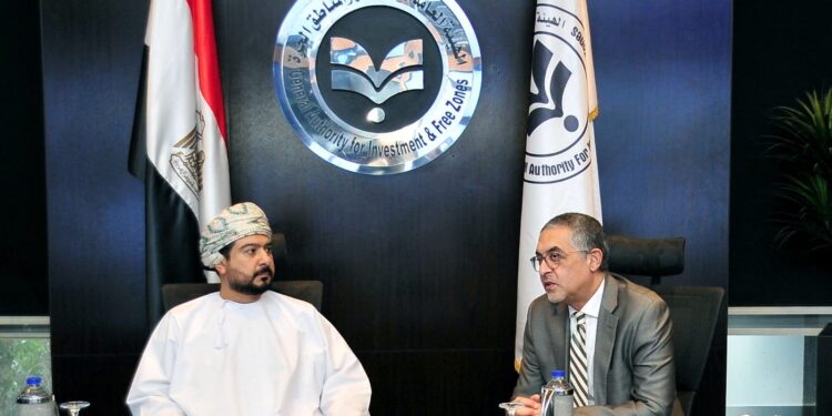 رئيس هيئة الاستثمار ووزير التجارة والصناعة العماني يبحثان تعميق التعاون الاستثماري بين البلدين