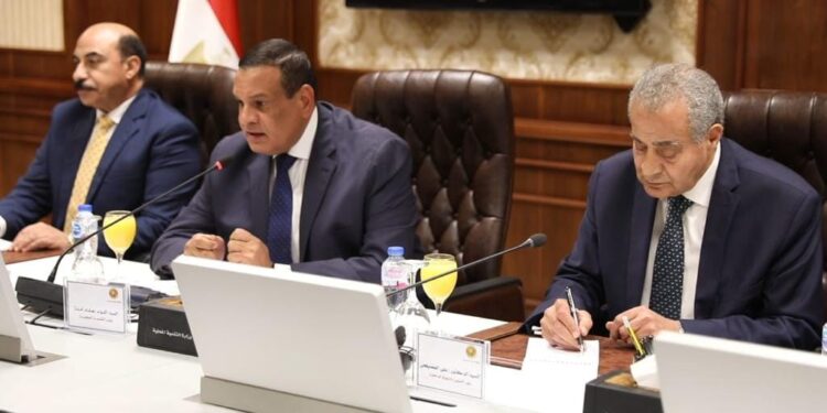 “مصيلحي” و “آمنة” يتابعان تنفيذ مبادرة خفض أسعار السلع و الرقابة على الأسواق