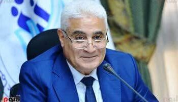 عوض: زيادة الحد الأدني للمعاشات ليصبح 1300 جنيه و الأقصي 10080