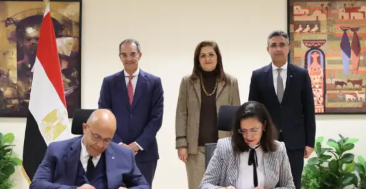 تعاون جديد بين “التخطيط” و “البريد” لدعم التمكين الاقتصادي للمشروع القومي لتنمية الأسرة المصرية