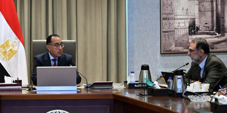 الهيئة القومية لسلامة الغذاء تنتهي من إعداد دليل خاص لتنظيم عملية تخزين الأغذية