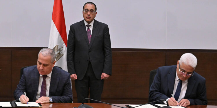 “التأمين الاجتماعي” توقع اتفاقية بشأن سداد المديونية المستحقة على المؤسسات الصحفية القومية