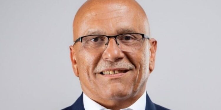 “كونتكت” تطرح برنامجاً جديداً لتمويل السيارات الكهربائية